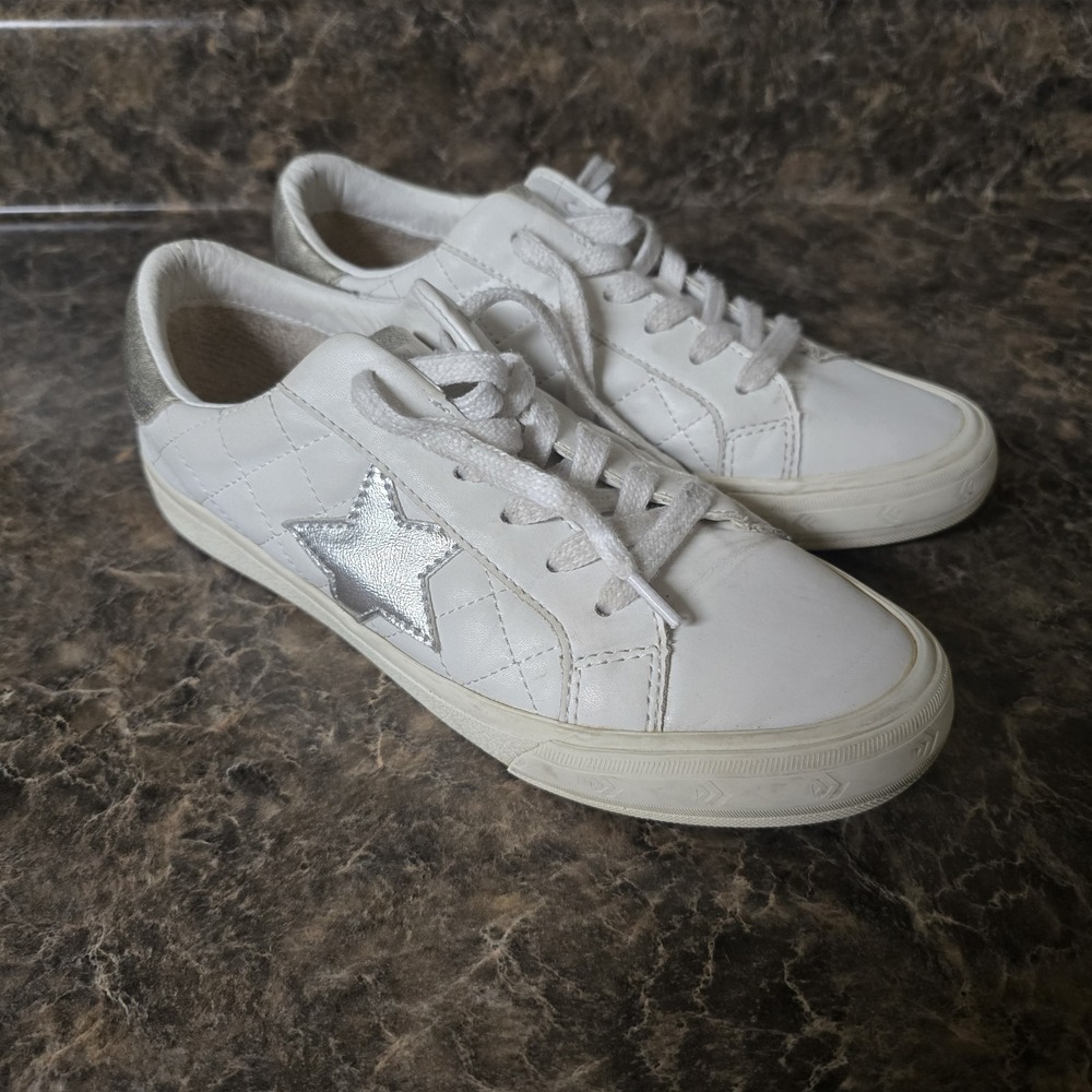 Vintage Havana Women's White & Silver Star Metallic Low Top Sneakers Size 7